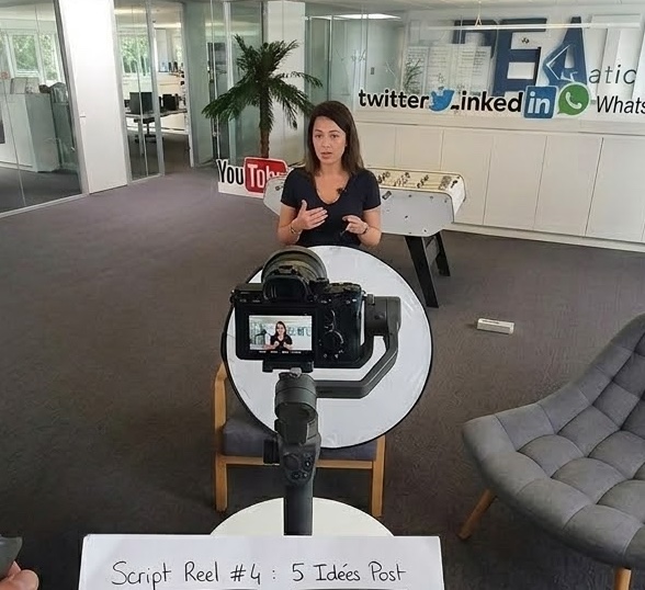 Cr&eacute;ation de contenu pour les r&eacute;seaux sociaux professionnels